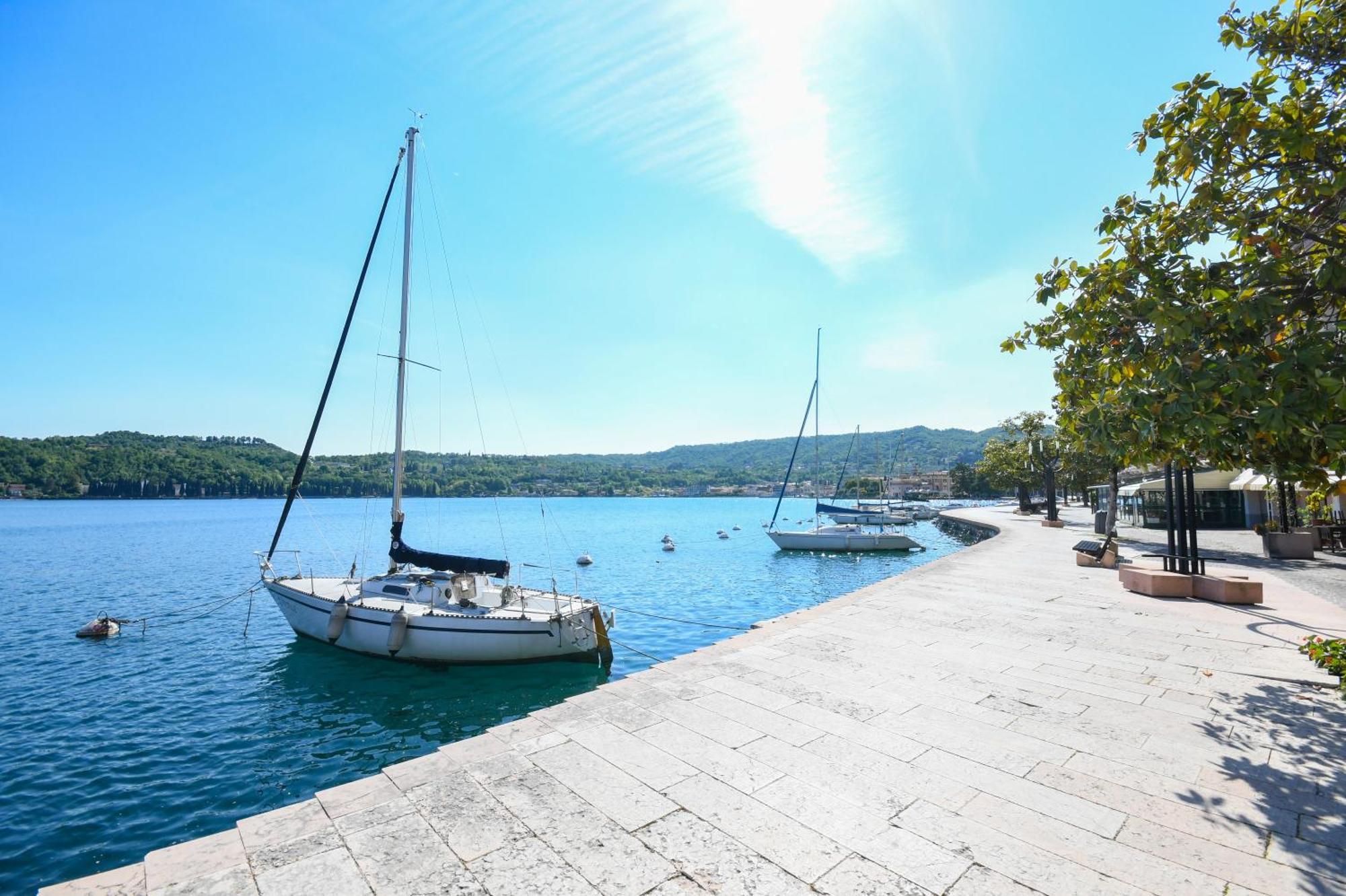 Bellavista - Garda Leisure Apartment Salo Ngoại thất bức ảnh
